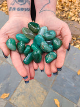 Load image into Gallery viewer, Green Agate Tumble