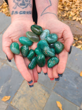 Load image into Gallery viewer, Green Agate Tumble